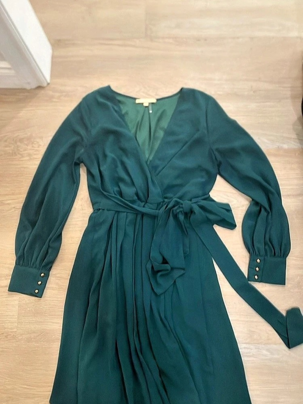 Ricaica Green Wrap Midi Dress Size Medium Like